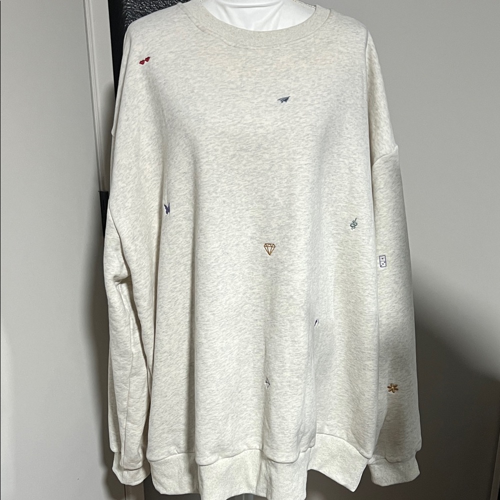 Women's Cream Sweatshirt